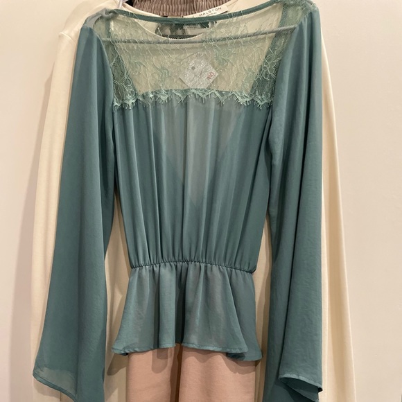 Solemio Sheer Teal
Blouse Tan Skirt NWT - Picture 3 of 6